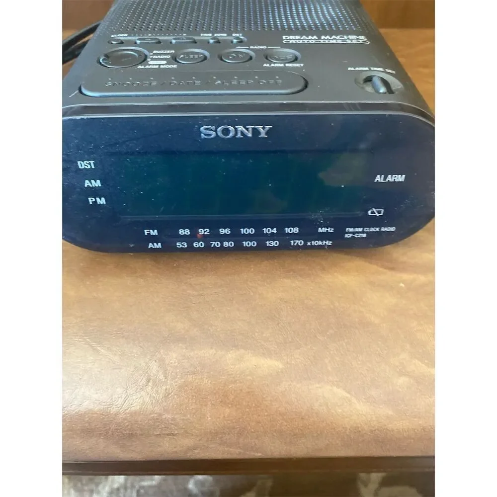 Sony Dream Machine Alarm Clock Radio AM/FM Dual Alarm Black